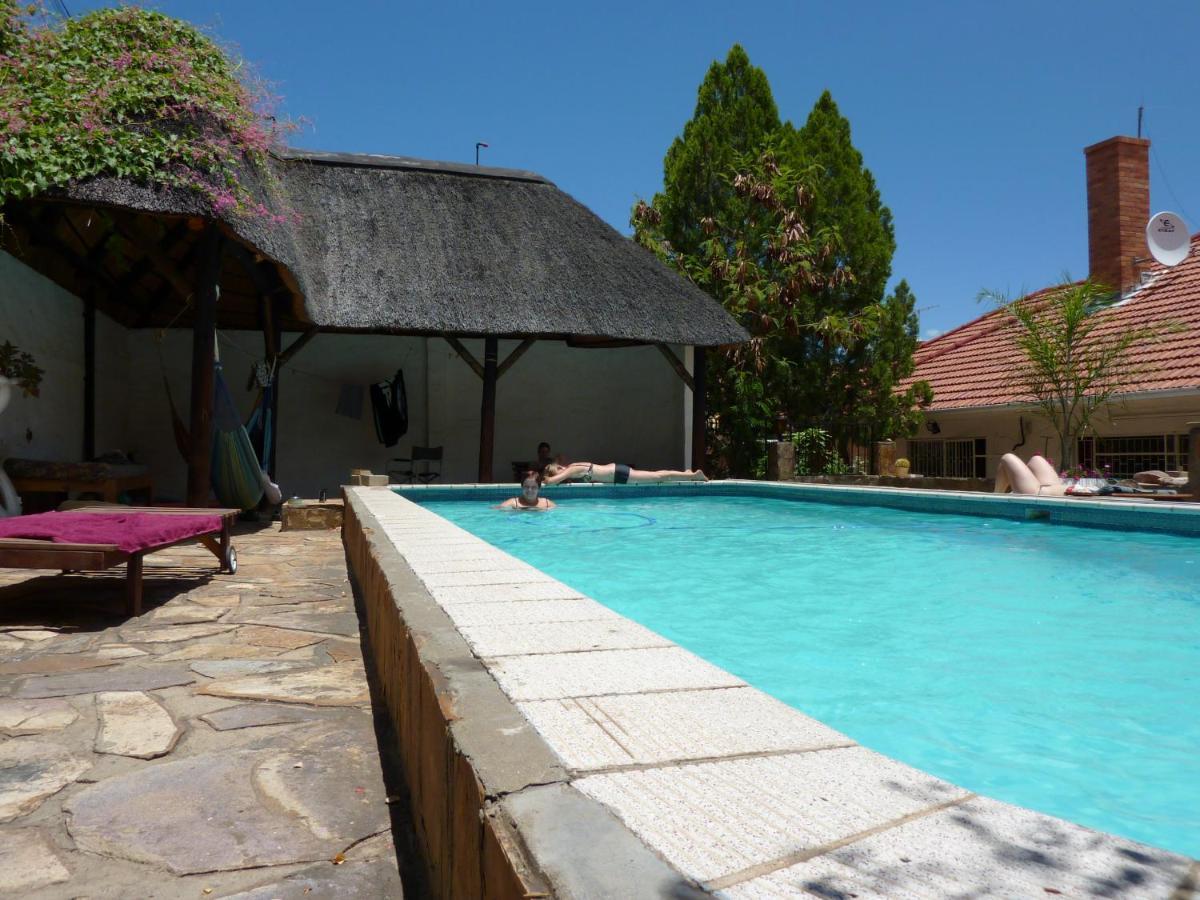 Paradisegarden Backpackers Windhoek Buitenkant foto