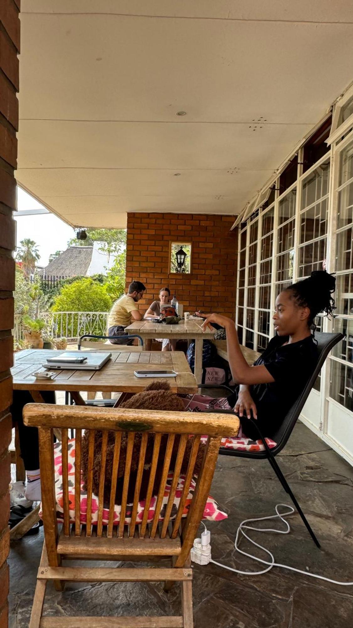 Paradisegarden Backpackers Windhoek Buitenkant foto